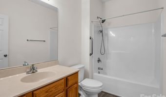 6 Scottish Cir, Asheville, NC 28803