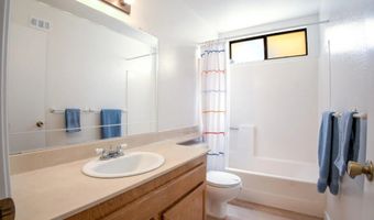 1943 Buckskin Gln, Escondido, CA 92027