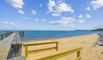2102 CHESAPEAKE HARBOUR Dr E, Annapolis, MD 21403