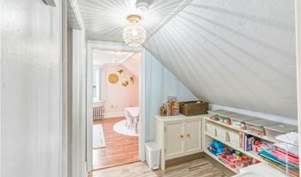 38 Bridgton Rd, Cranston, RI 02910