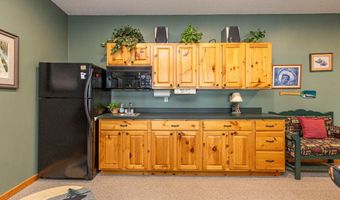 1728 Golden Dr SW, Alexandria, MN 56308