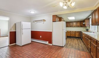 15 Seeley St, Danbury, CT 06810