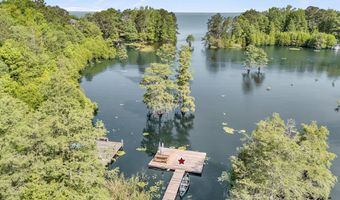 107 Jacks Ln, Bonneau, SC 29431