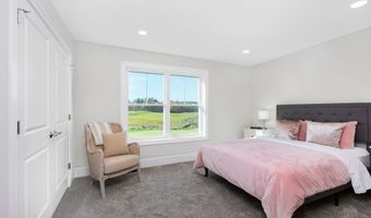 137 County Rd, Amherst, NH 03031