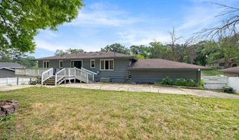 121 Chaparral Dr, Apple Valley, MN 55124