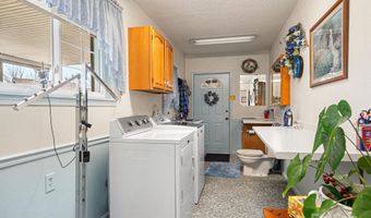 727 Jenkins Valley Rd, Alexander, NC 28701