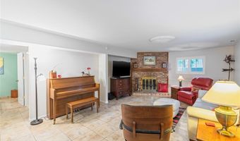 1529 Autumn Leaf Dr, Ballwin, MO 63021