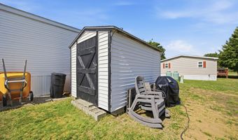 37 Circle Dr, Belmont, NH 03220