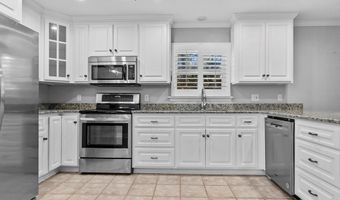 2202 Trowbridge Rd, Albany, GA 31721