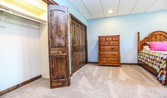 2405 NW 16th Ave, Aberdeen, SD 57401
