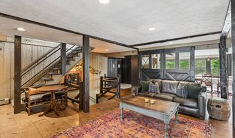157 Main St, Belgrade, ME 04917