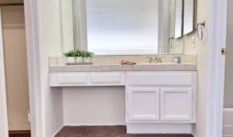 5714 Skyview Way #E, Agoura Hills, CA 91301