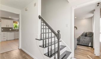 6 Fleuette Dr, Bellingham, MA 02019