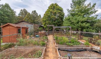 17 Red Oak Ln, Alexander, NC 28701