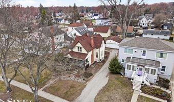 1713 St Clair River Dr, Algonac, MI 48001