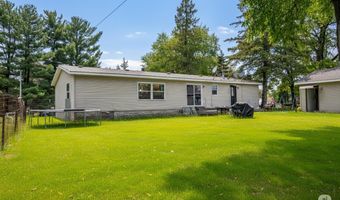 112 S College St, Adams, WI 53910
