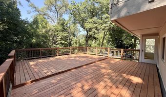 3023 Woodland St, Ames, IA 50014