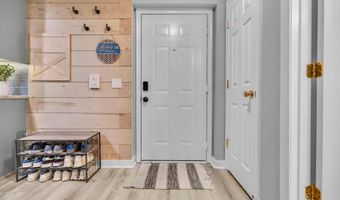 655 BURTONS COVE Way 14, Annapolis, MD 21401