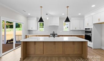 183 Arrow Glenn Ct, Advance, NC 27006