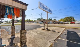 802 Fort St, Barling, AR 72916