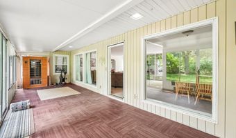 1331 E Oregon Rd, Adrian, MI 49221