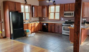 53 Hidden Dr, Alburgh, VT 05440