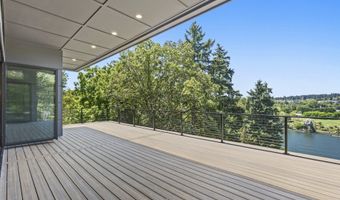 985 SE RIMROCK Ln, Milwaukie, OR 97267