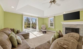 13 Pigeon Hill Cv, Hopkinton, RI 02808