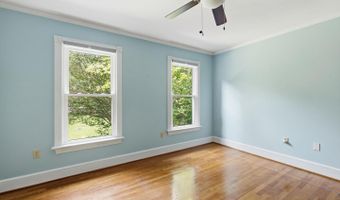 12439 N OAKS Dr, Ashland, VA 23005