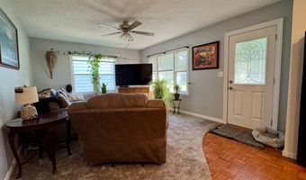 810 S Merton St, Aberdeen, SD 57401