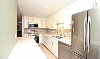 66 Girard Ave 312, Newport, RI 02840