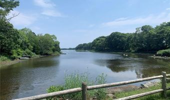 40 Web Ave 221, North Kingstown, RI 02852