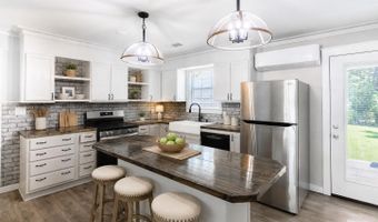 110 FAIRVIEW St, Bastrop, LA 71220