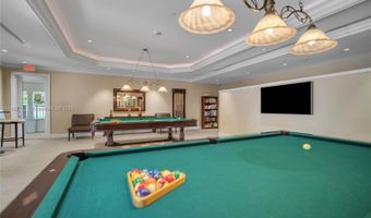 19900 E Country Club Dr 308, Aventura, FL 33180