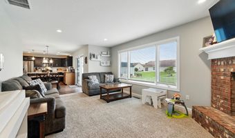 1308 Hideaway Dr, Auburn, IN 46706