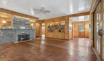 389 Castle Island Rd, Belgrade, ME 04917