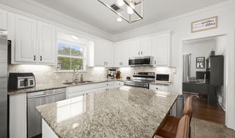 6034 Woodlawn Park Ct, Baton Rouge, LA 70817