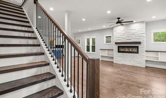 18 Winterhawk Dr, Arden, NC 28704