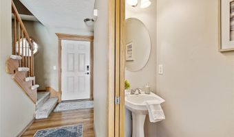 3211 SW 35th St, Ankeny, IA 50023