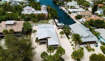 807 S BAY Blvd, Anna Maria, FL 34216