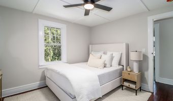 27 Obtuse Rd S, Brookfield, CT 06804