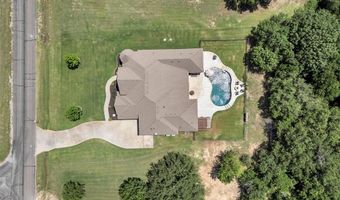 105 Parc Oaks Dr, Aledo, TX 76008