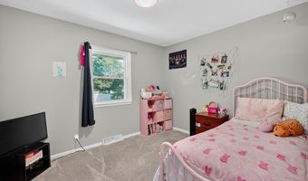 618 SE Lawrence Dr, Ankeny, IA 50021