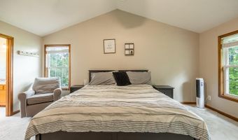 16365 Jeannie Dr, Aurora, IN 47001
