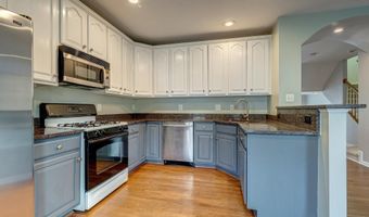 5753 GOVERNORS POND Cir, Alexandria, VA 22310