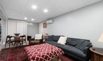 19 Narragansett Ave, Glocester, RI 02814