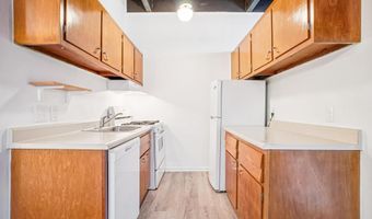 4333 AMERICANA Dr 203, Annandale, VA 22003