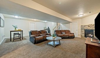 7417 KENNEDI LEA Ln, Cheyenne, WY 82009