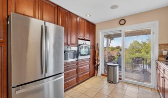 260 45TH St NE, Washington, DC 20019