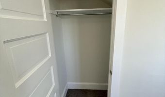 37 E Gloucester Pike 1, Barrington, NJ 08007